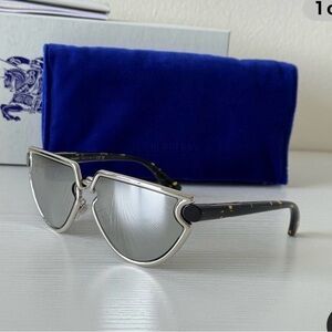 Silver Mirror Cateye Sunglasses with Black Tortoiseshell Arms